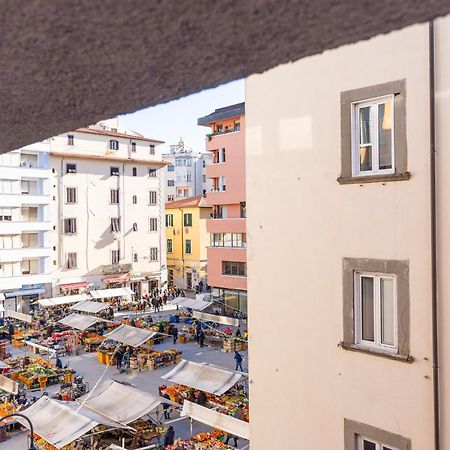 Piazza Cavallotti & Mercato Centrale Apartment! 리보르노 외부 사진